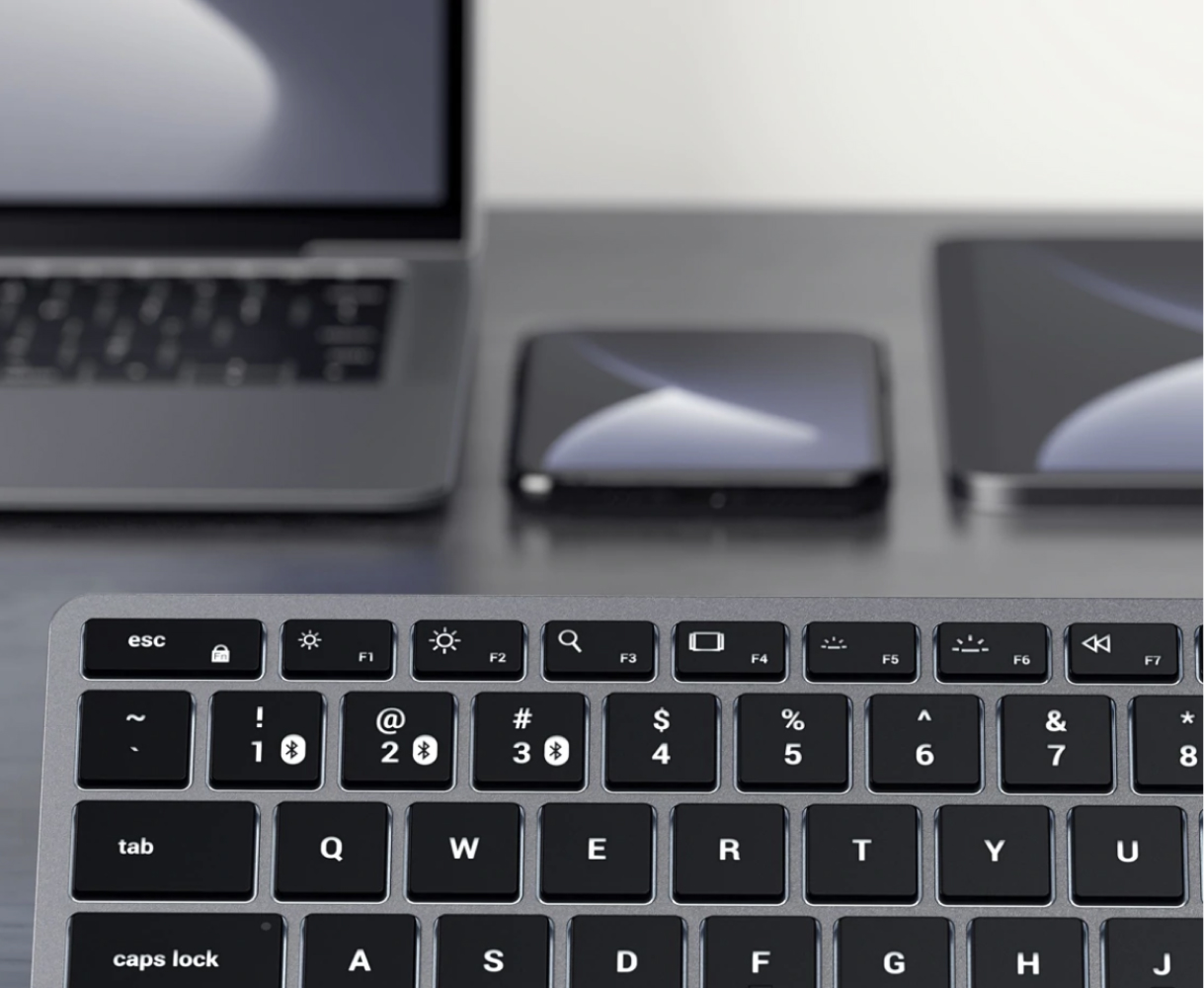 Беспроводная клавиатура Satechi Slim X1 Bluetooth Keyboard. Цвет: "серый космос"