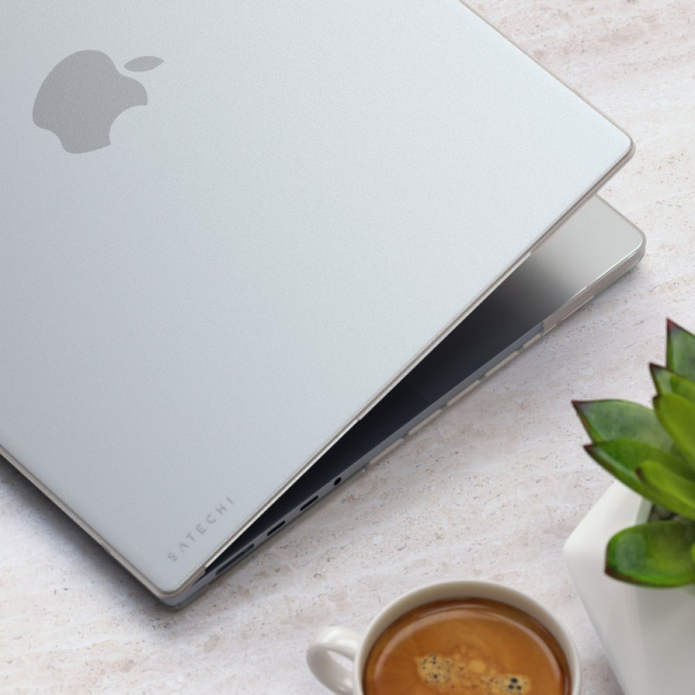 Чехол-накладка Satechi Eco Hardshell Case для MacBook Pro 16". Цвет: прозрачный