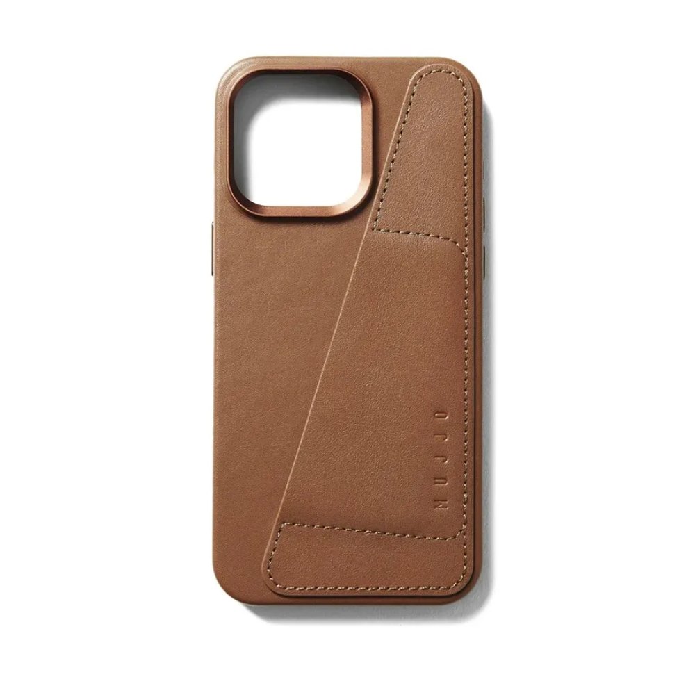 Чехол Mujjo Full Leather Wallet Case для iPhone 15 Pro Max, MagSafe, кожаный. Цвет: коричневый