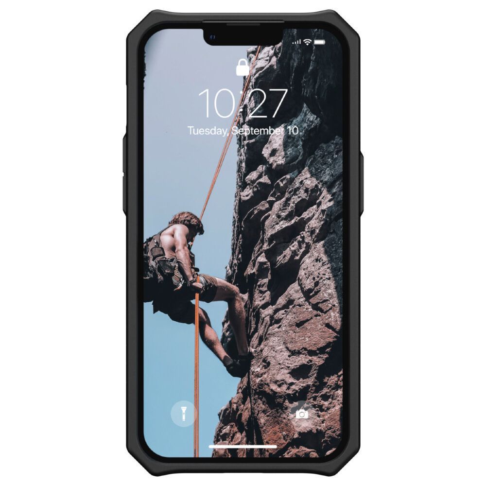 Чехол UAG Monarch Series для iPhone 13. Цвет: чёрный карбон