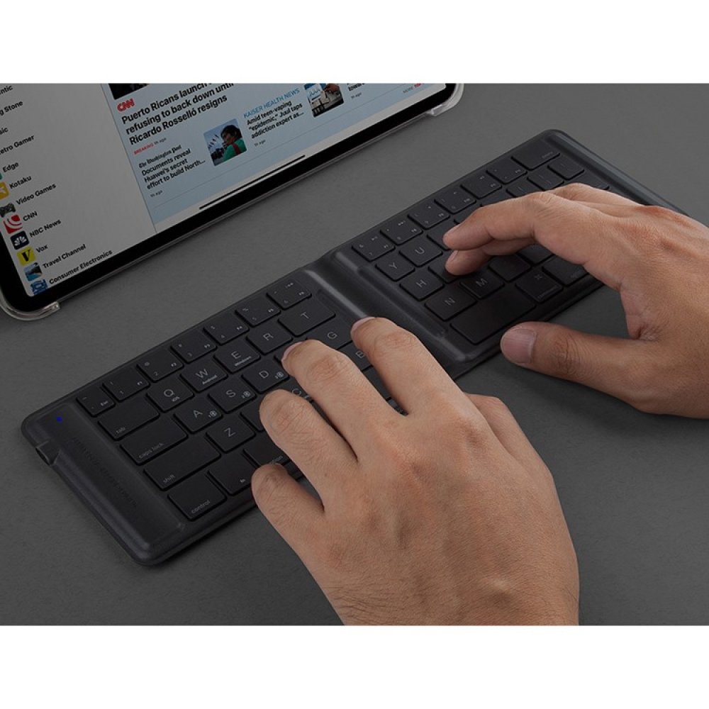 Беспроводная клавиатура Uniq FORIO Foldable Bluettoth Keyboard. Цвет: черный