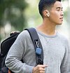 Чехол UNIQ NEXO для AirPods Pro 2, силикон с карабином и заушинами. Цвет: каспийский синий